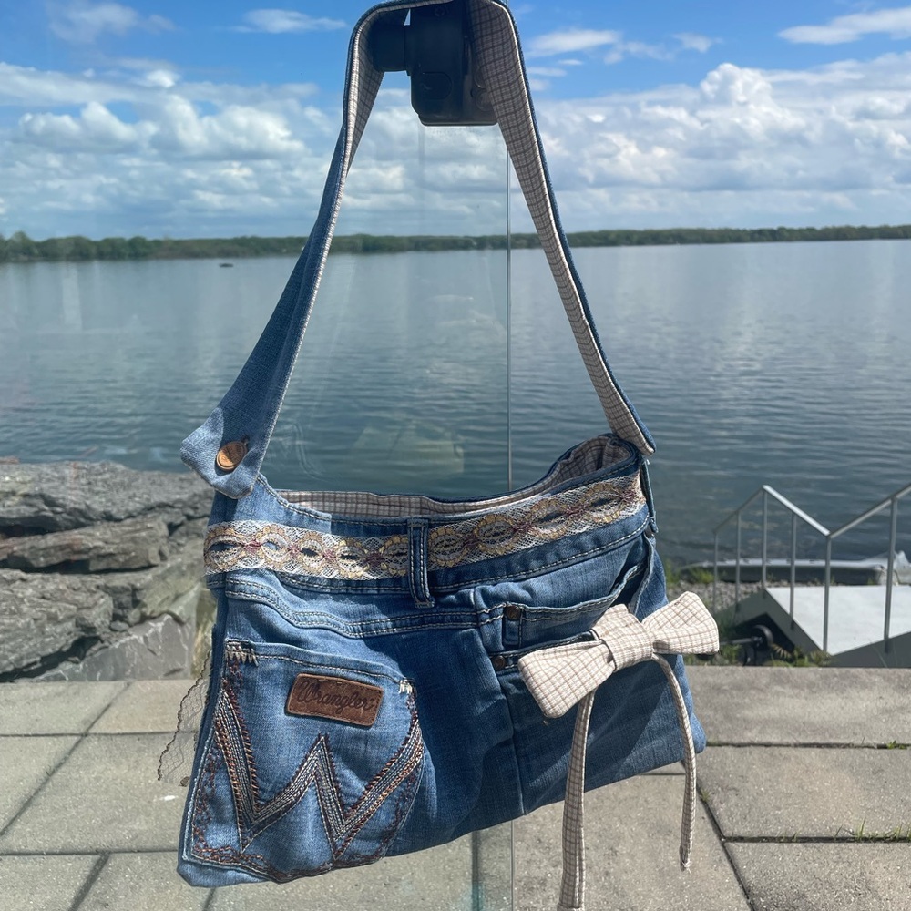 Wrangler Blue Denim Shoulder Bag with Casual Style